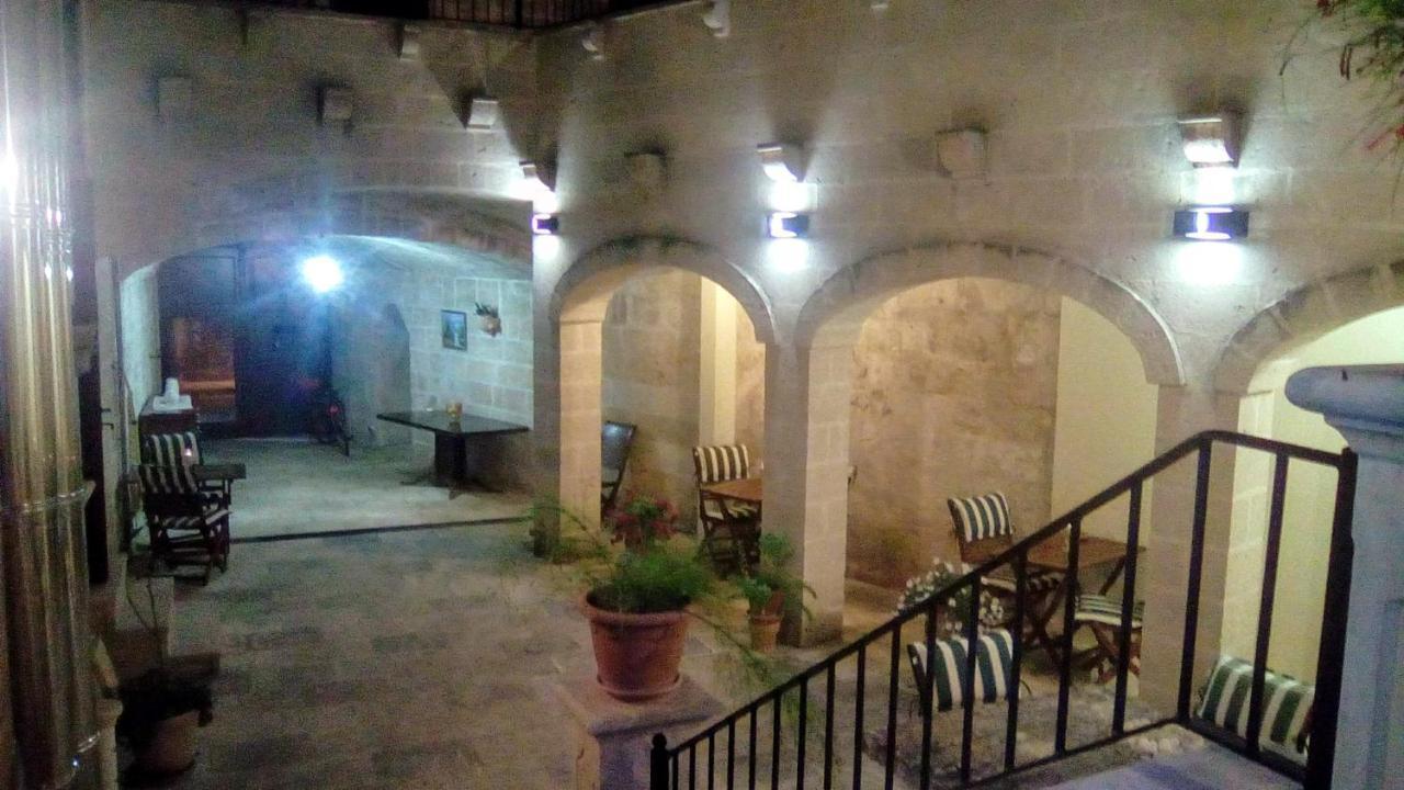 Palazzo Mellacqua Castiglione d'Otranto Luaran gambar